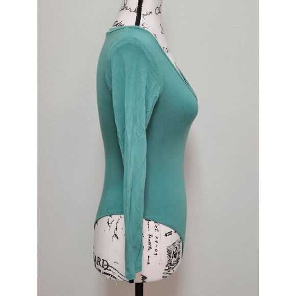 💚 JLUXLABEL Long Sleeve Deep V-Neck Green Snap Button Thong Bodysuit SIZE S - Picture 2 of 12